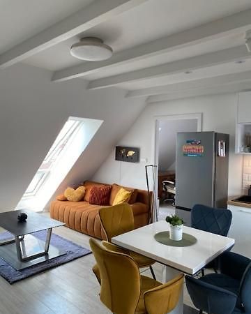 R77 Apartment Downtown - Penthouse 부다페스트 외부 사진